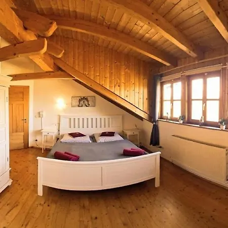 Zum Forsthaus Mit Sauna 180qm Und Garten 아파트 *